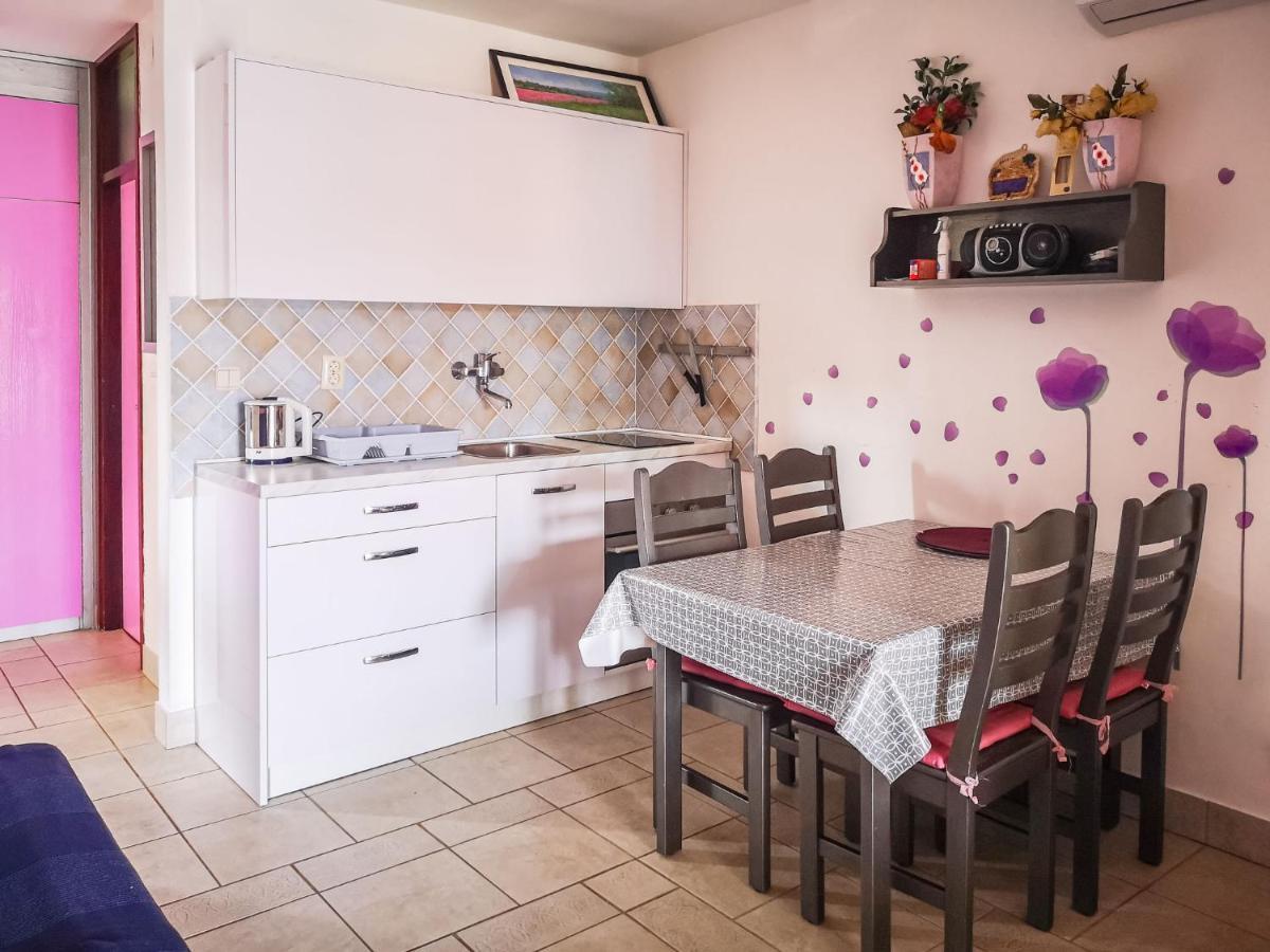 Apartment Cvjetko By Interhome Rakalj Bagian luar foto