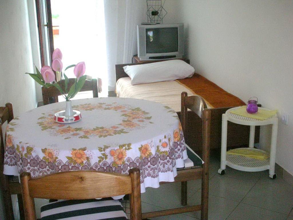 Apartment Cvjetko By Interhome Rakalj Ruang foto